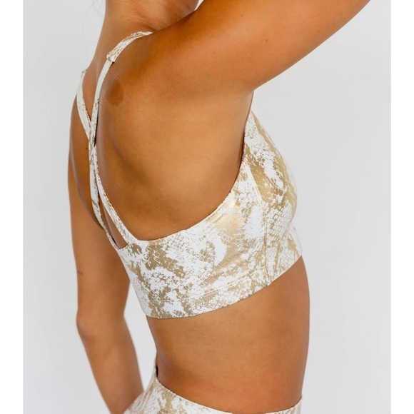 Carbon38 Metallic Snake Contour Cross-Back Bra - Picture 4 of 9